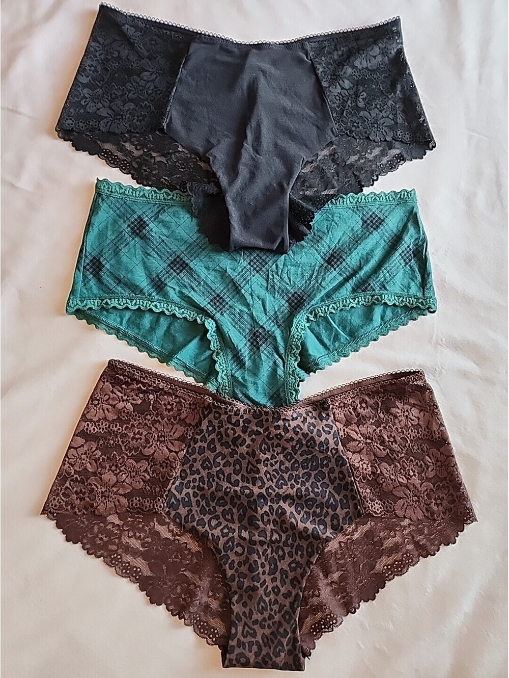 Victoria's Secret Cheeky Cheeky  XL Underwear-Set of 3